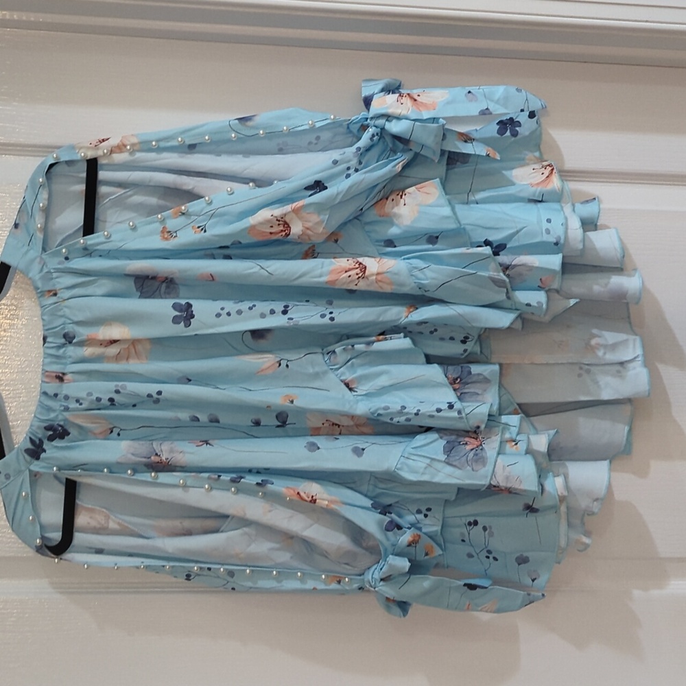 Floral Ruffle Cold-Shoulder Blouse - Light Blue